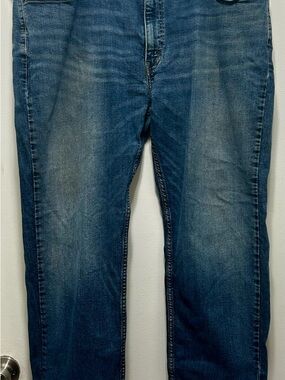 Levi's Straight Fit Mid-Blue Denim Jeans